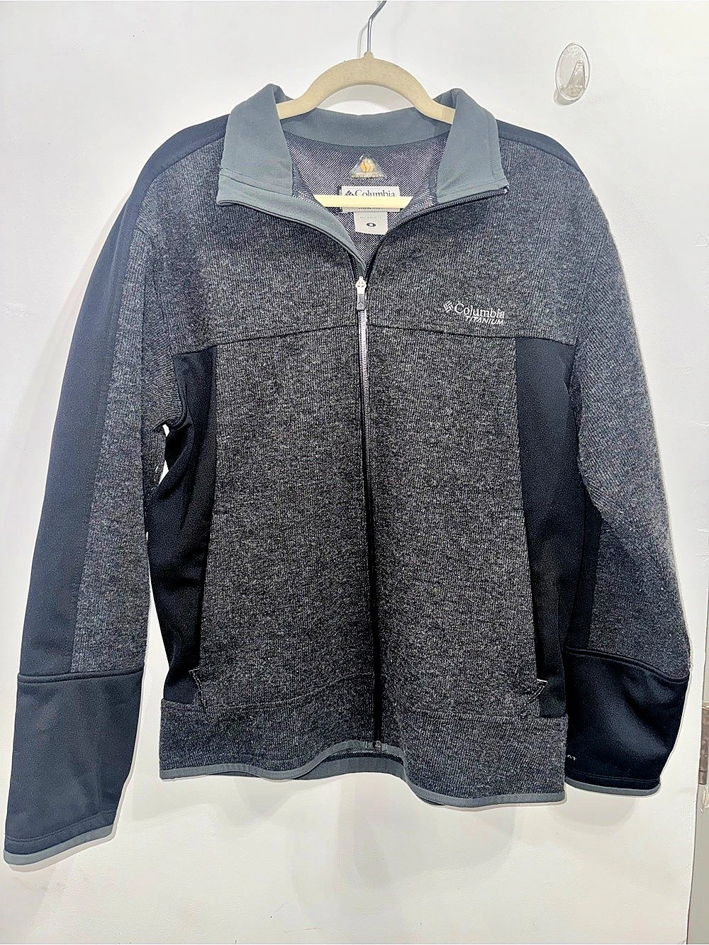 Columbia Titanium Omni-Heat Full Zip Fleece Jacket Gray & Black Medium